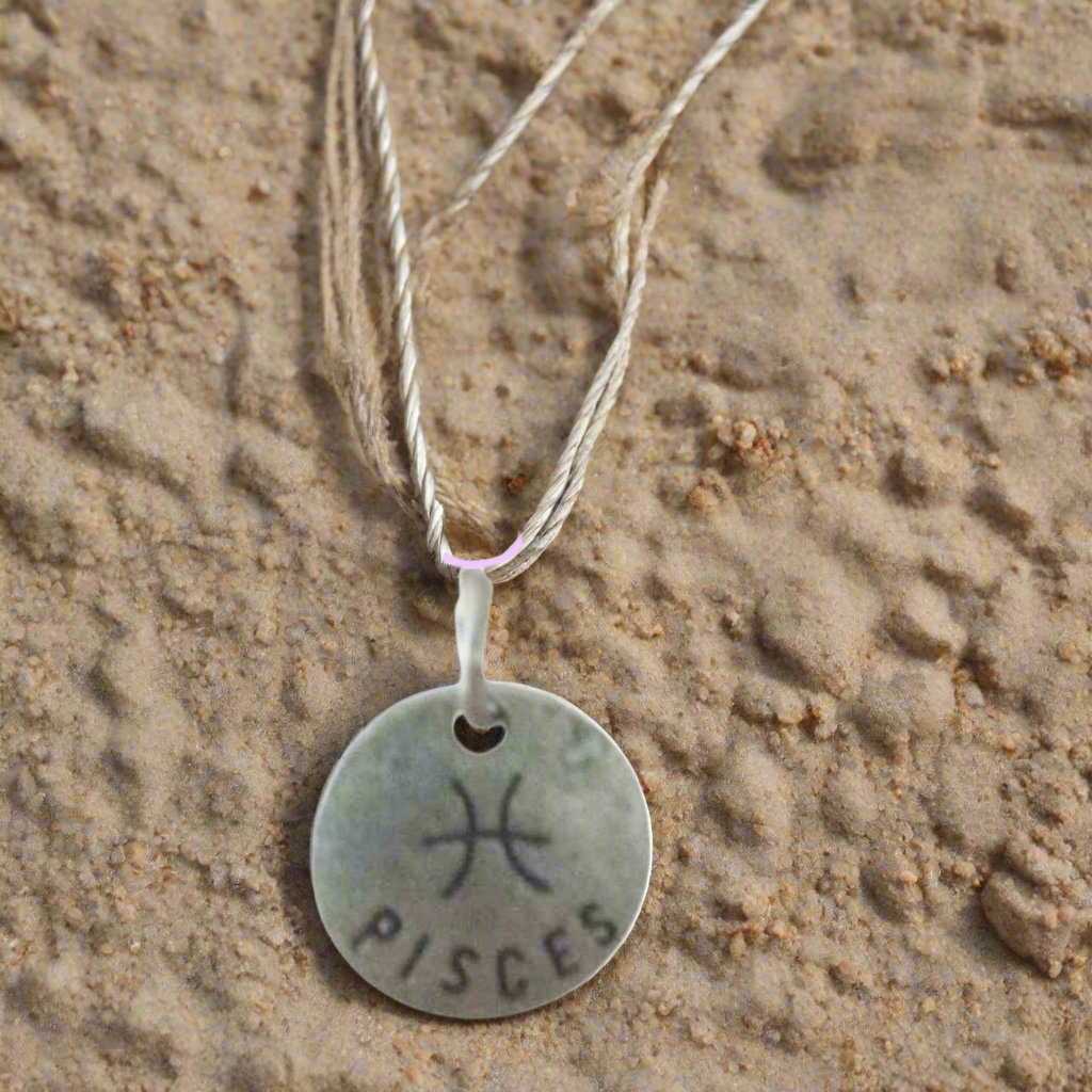 Pisces Underwater (14" Cord)