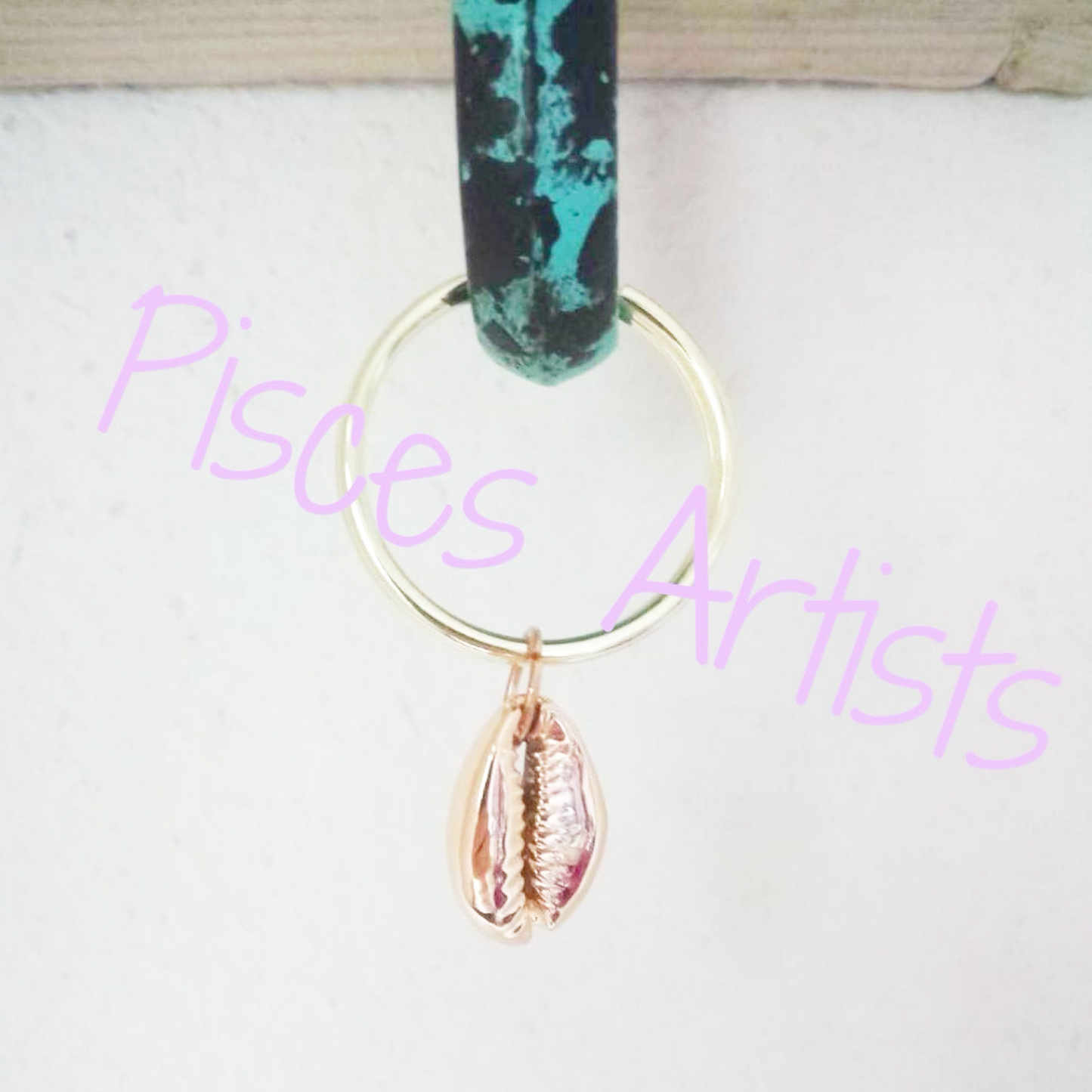 Gold Seashell