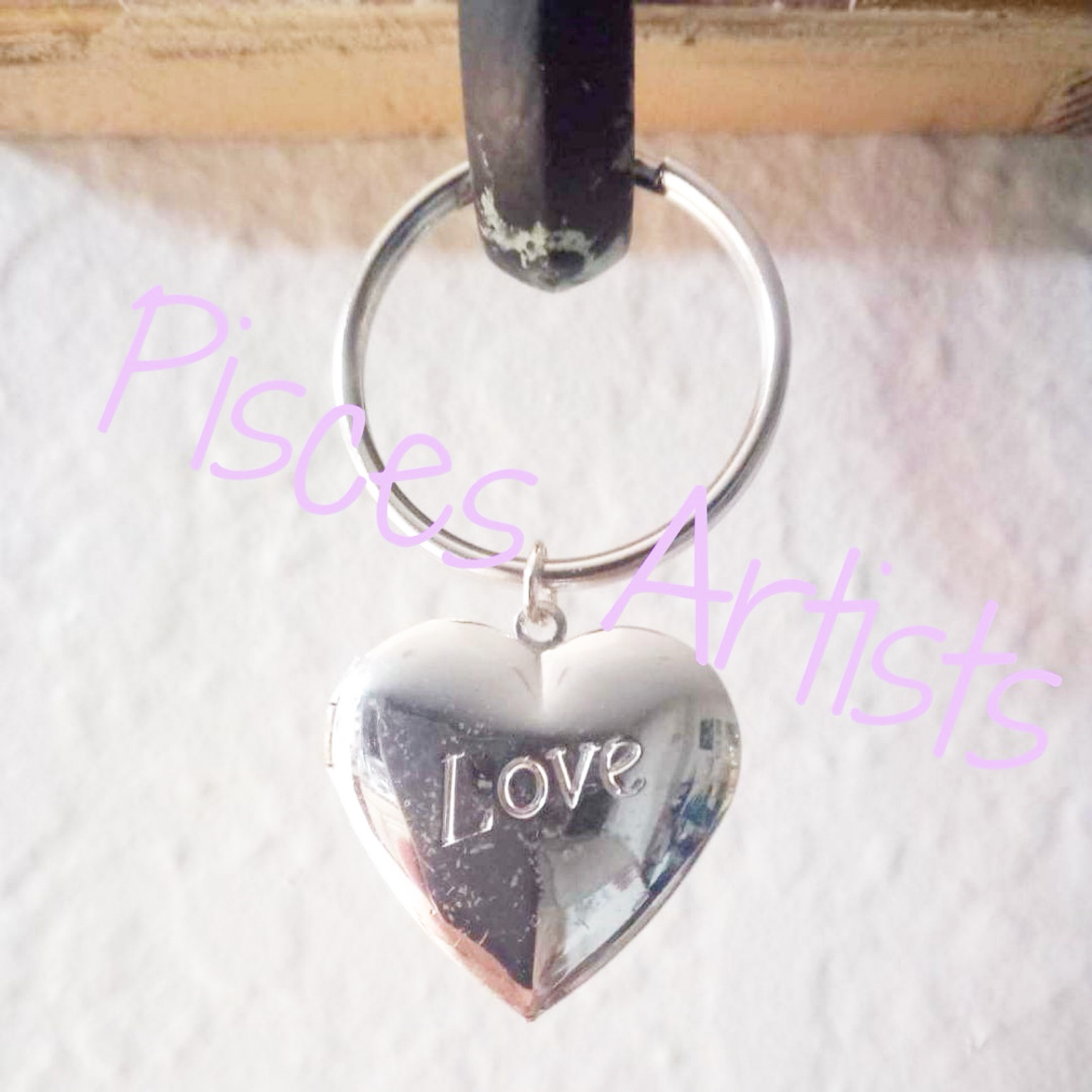 KEY20 - Love Locket